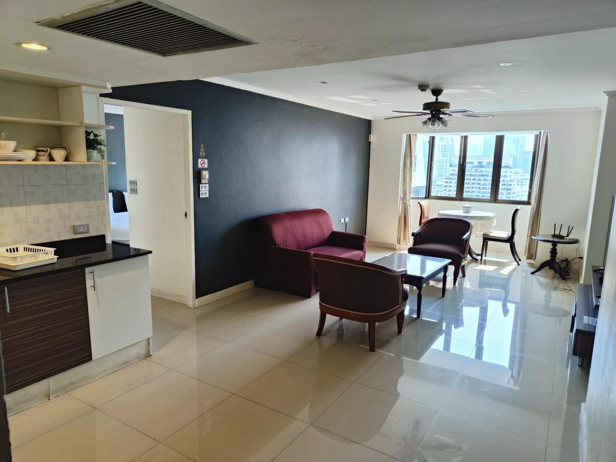 Affordable Serviced Apartments In Nana Omni Tower - Prime Sukhumvit Location Bangkok Exterior photo